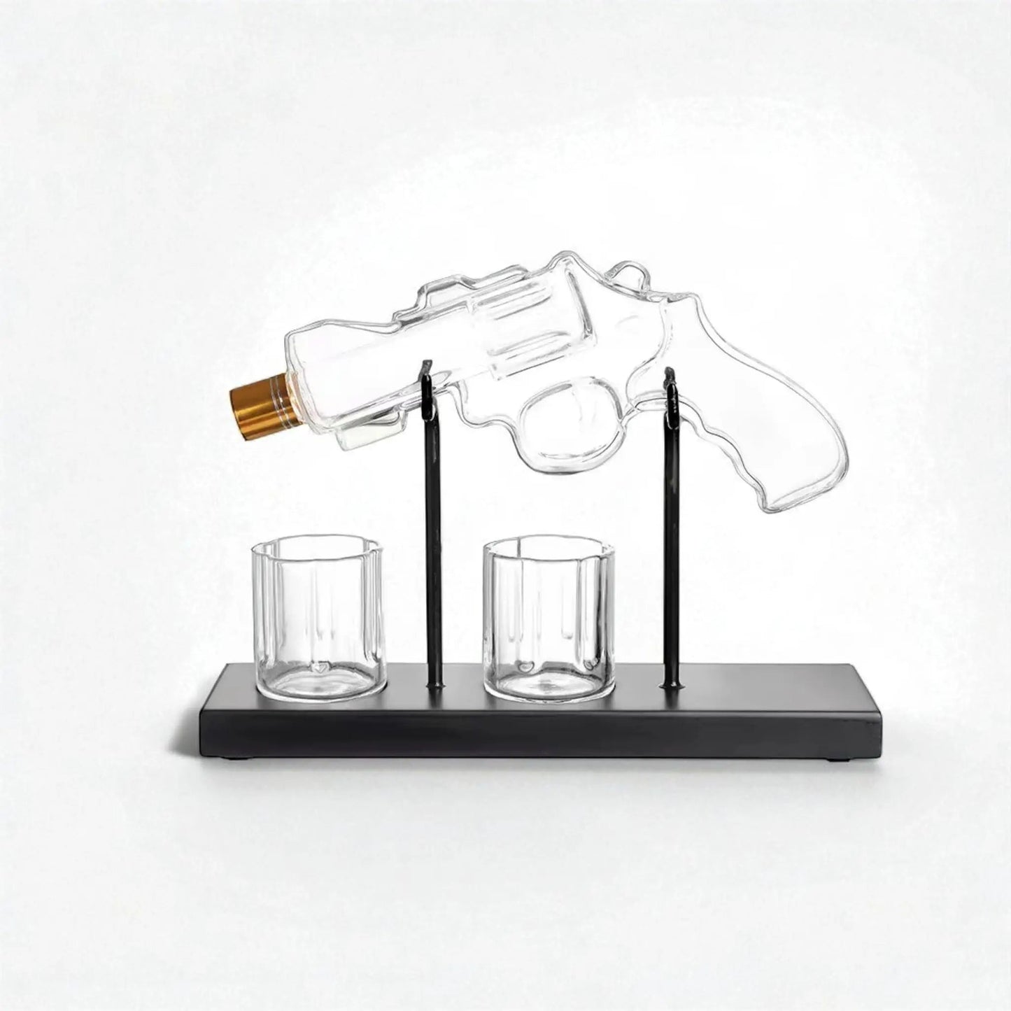 Whiskey decanter gun set – glass pistol bottle with 2 shot glasses Geniogoods