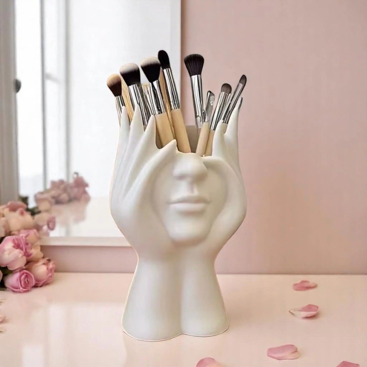 Artistic Desk Organizer – Creative Pen Holder, Brush Stand & Decor  Geniogoods