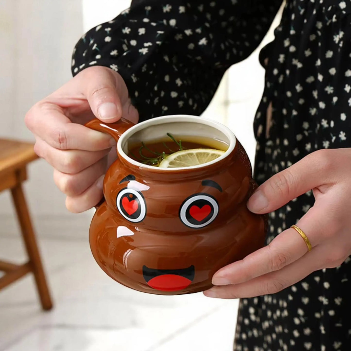 Funny Poop Emoji Mug with Lid & Spoon – Ceramic Cup 480ml Gift  Geniogoods