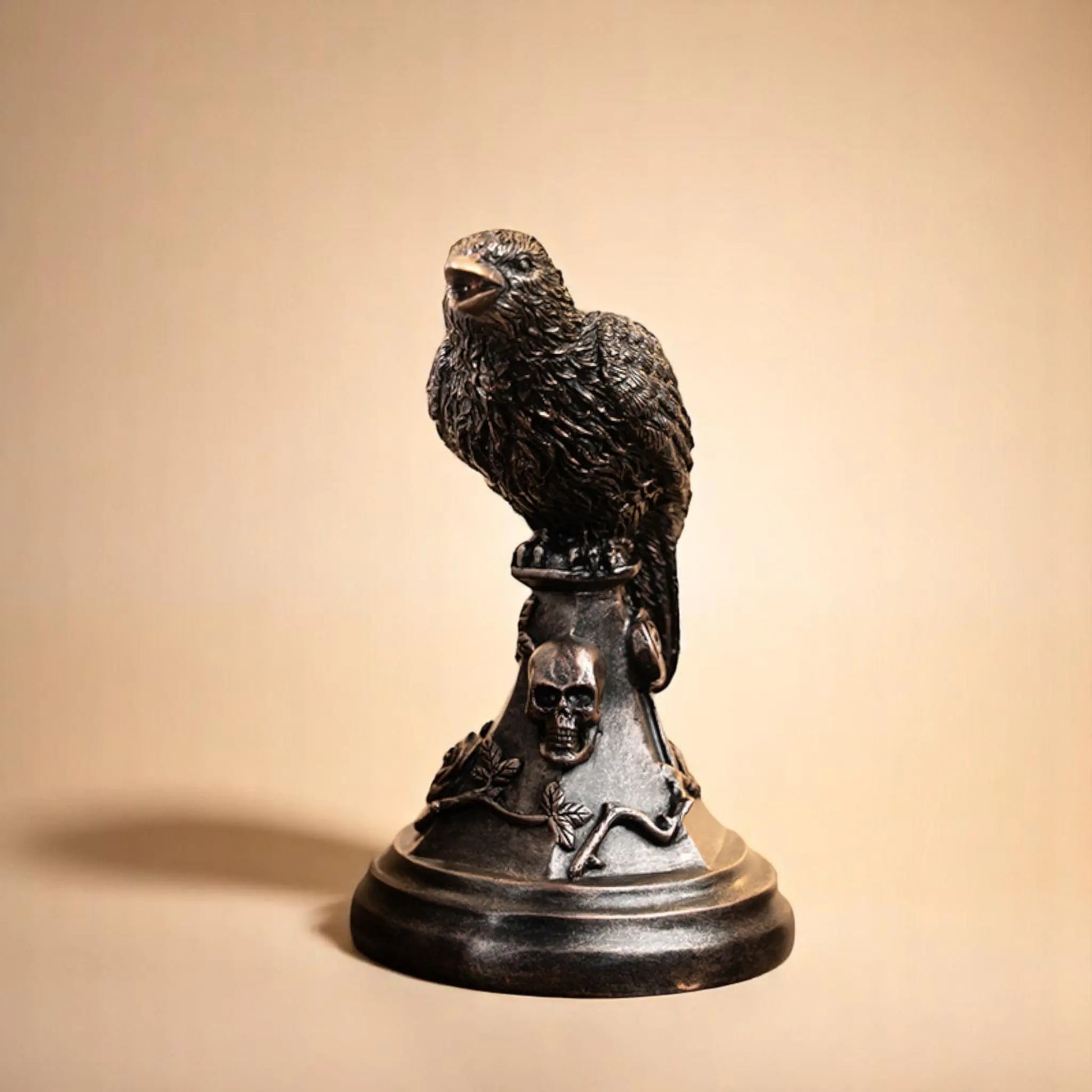 – Halloween Decor with Dark Elegance  Geniogoods
