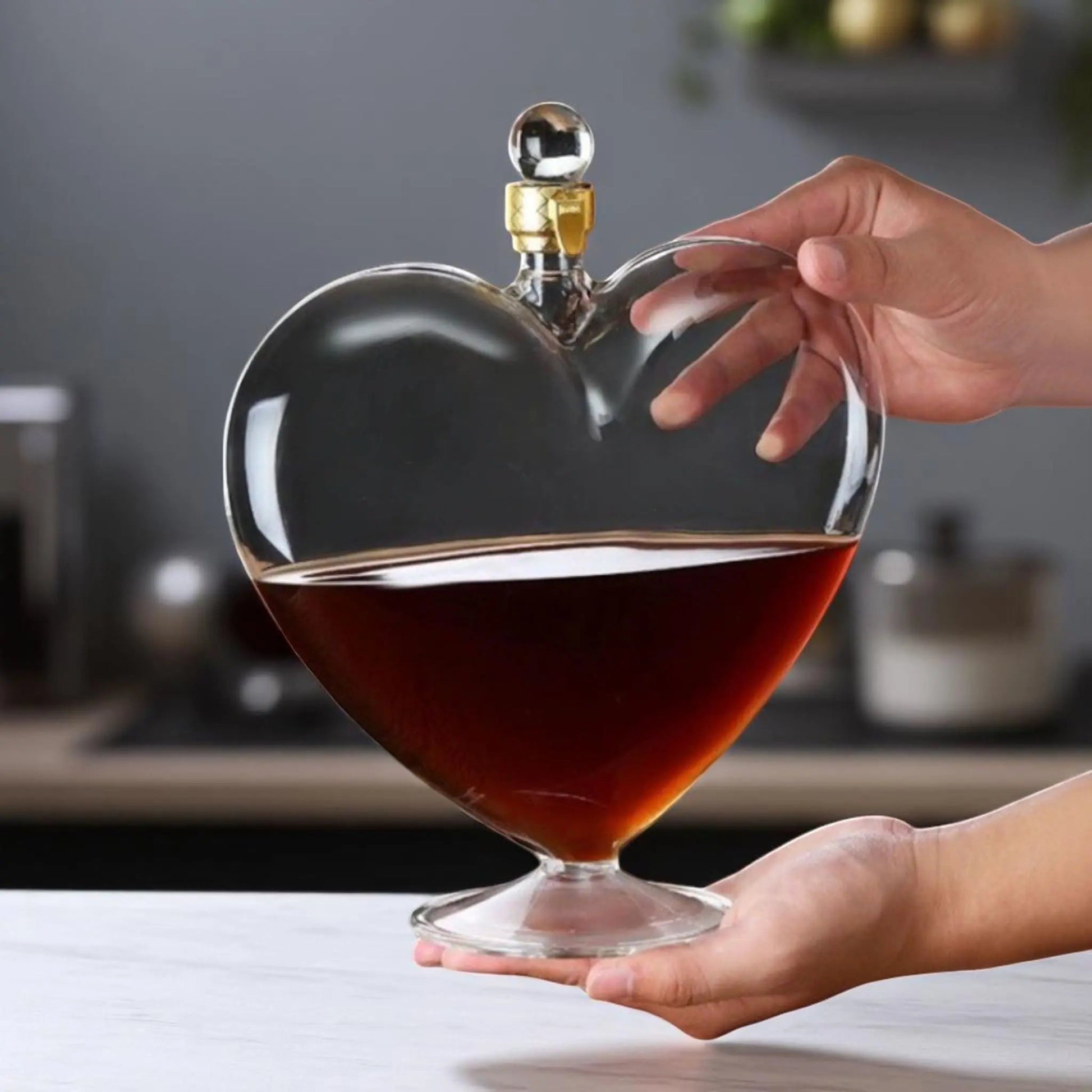 Heart shape wine decanter – creative glass wine dispenser gift  Geniogoods