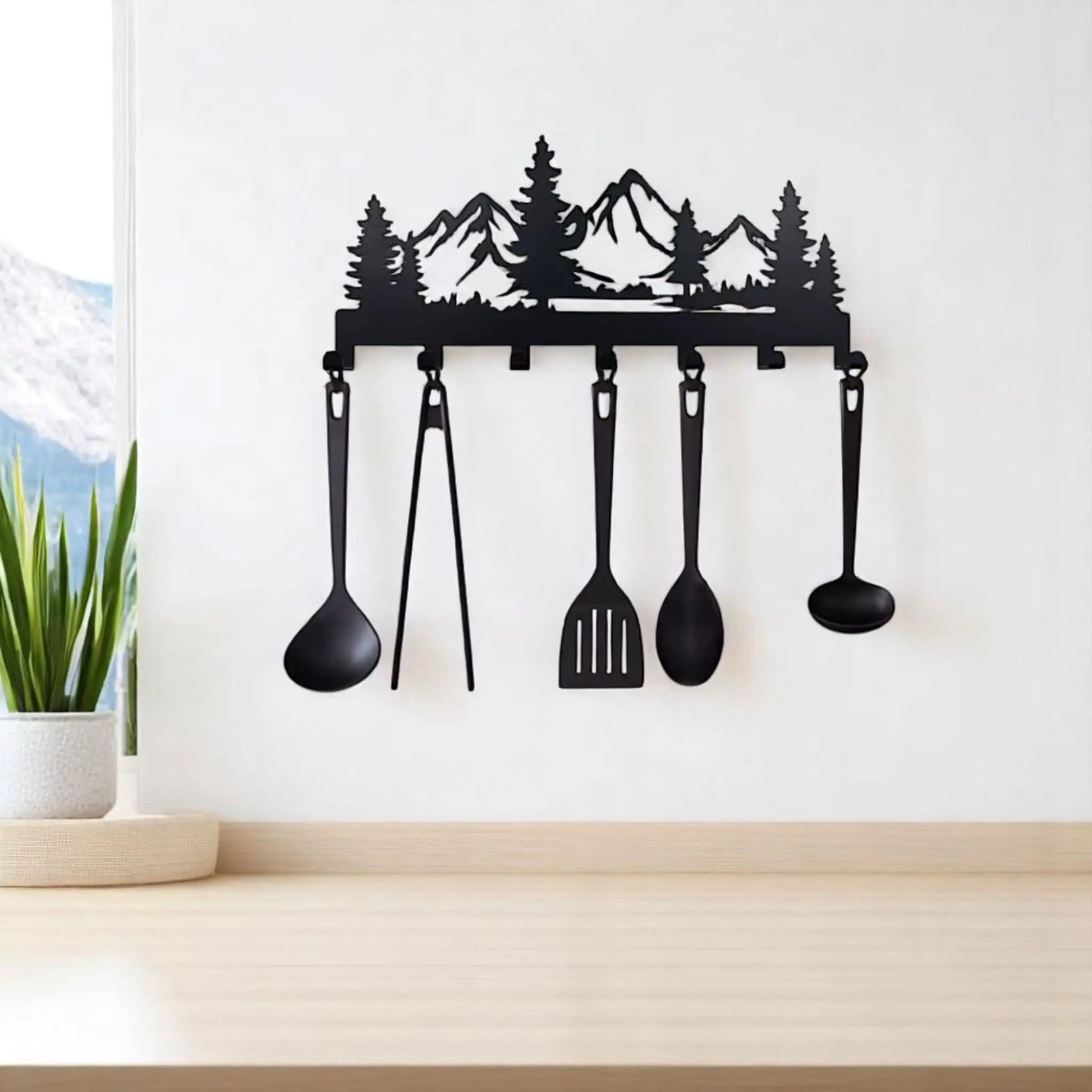 Metal Key Holder Wall Mounted – 7 Hook Decorative Organizer Rack  Geniogoods