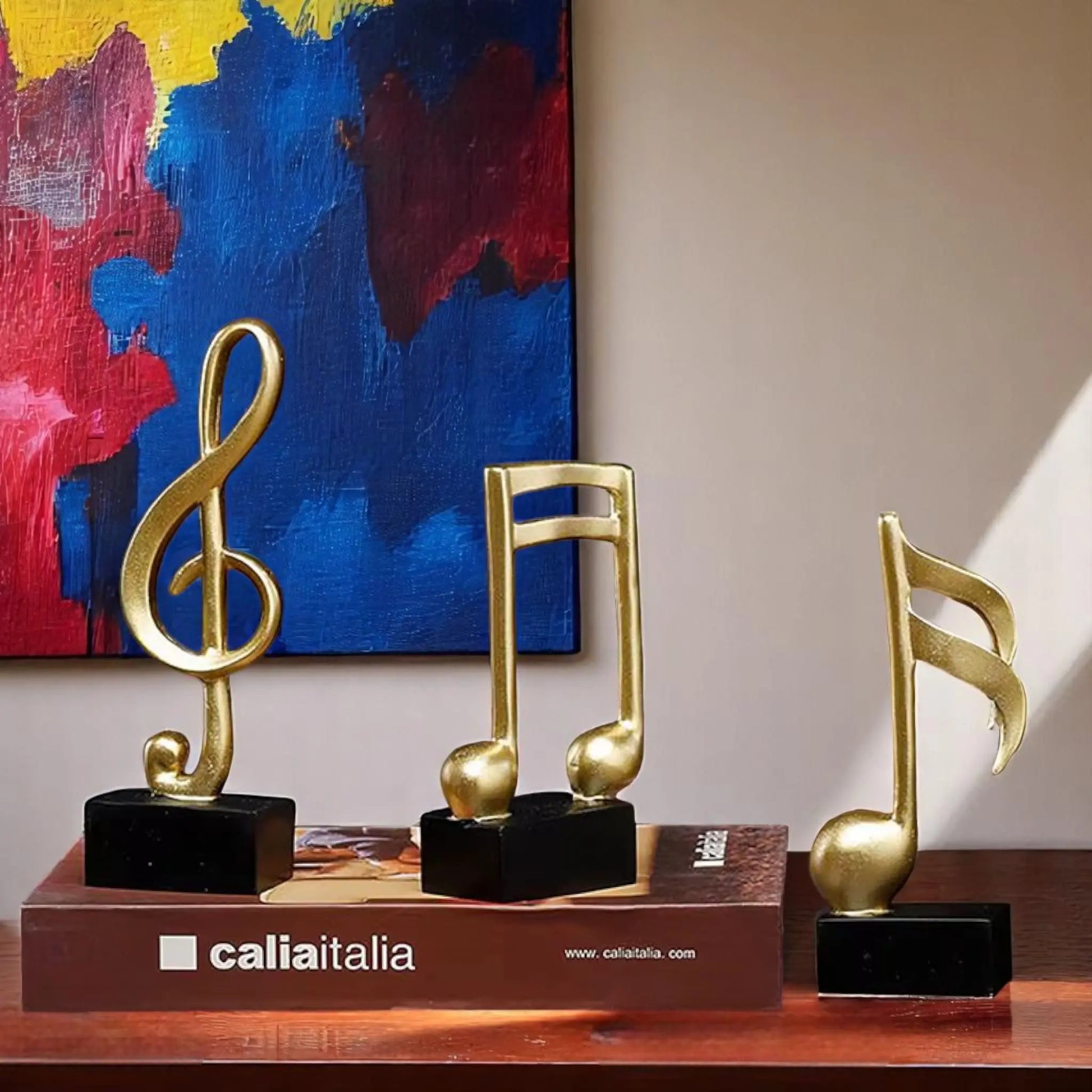 Musical Note Resin Sculpture – Elegant Gold Figurine for Home & Studio Decor  Geniogoods