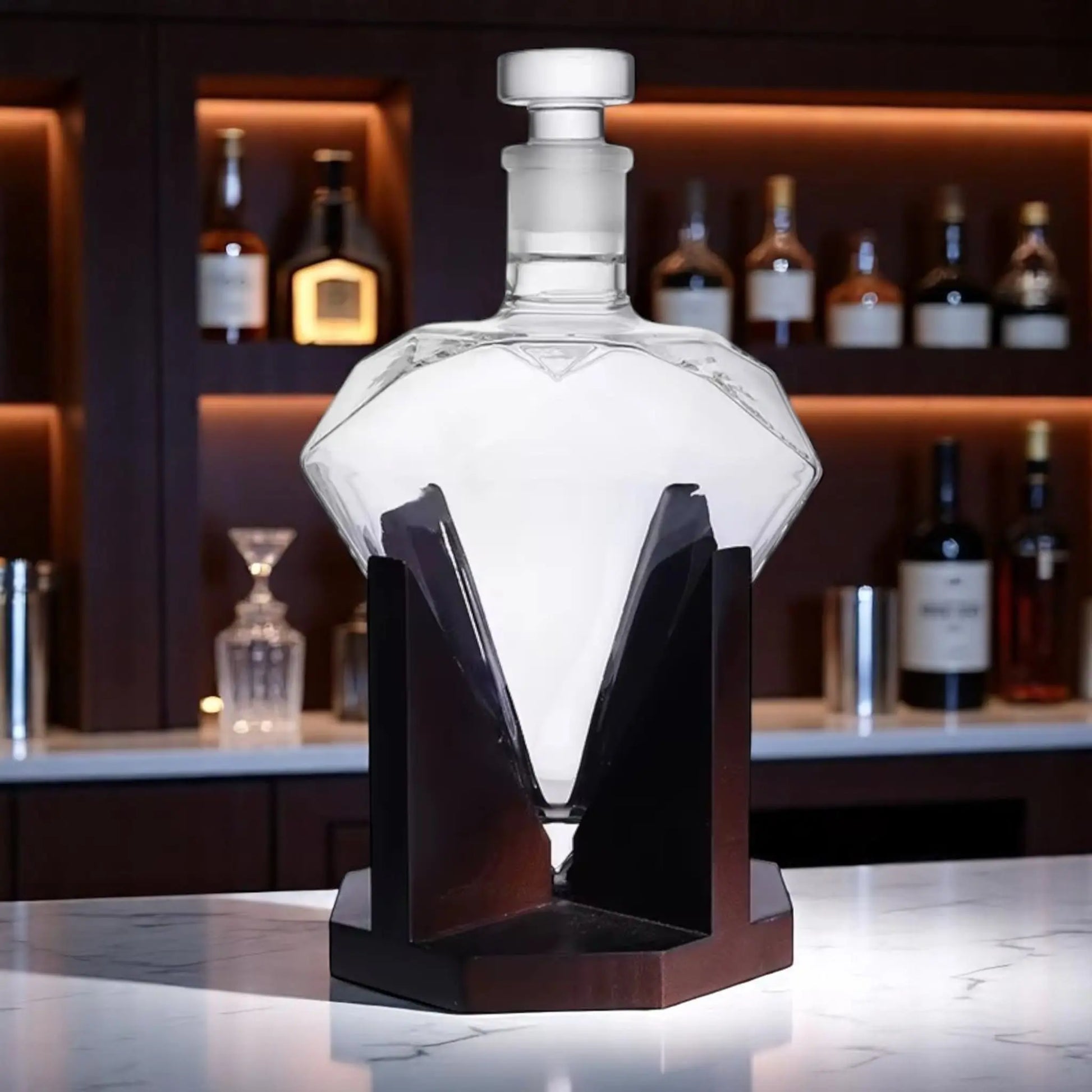 Rotating Whiskey Decanter 1500ml – Lead-Free Crystal Bottle  Geniogoods