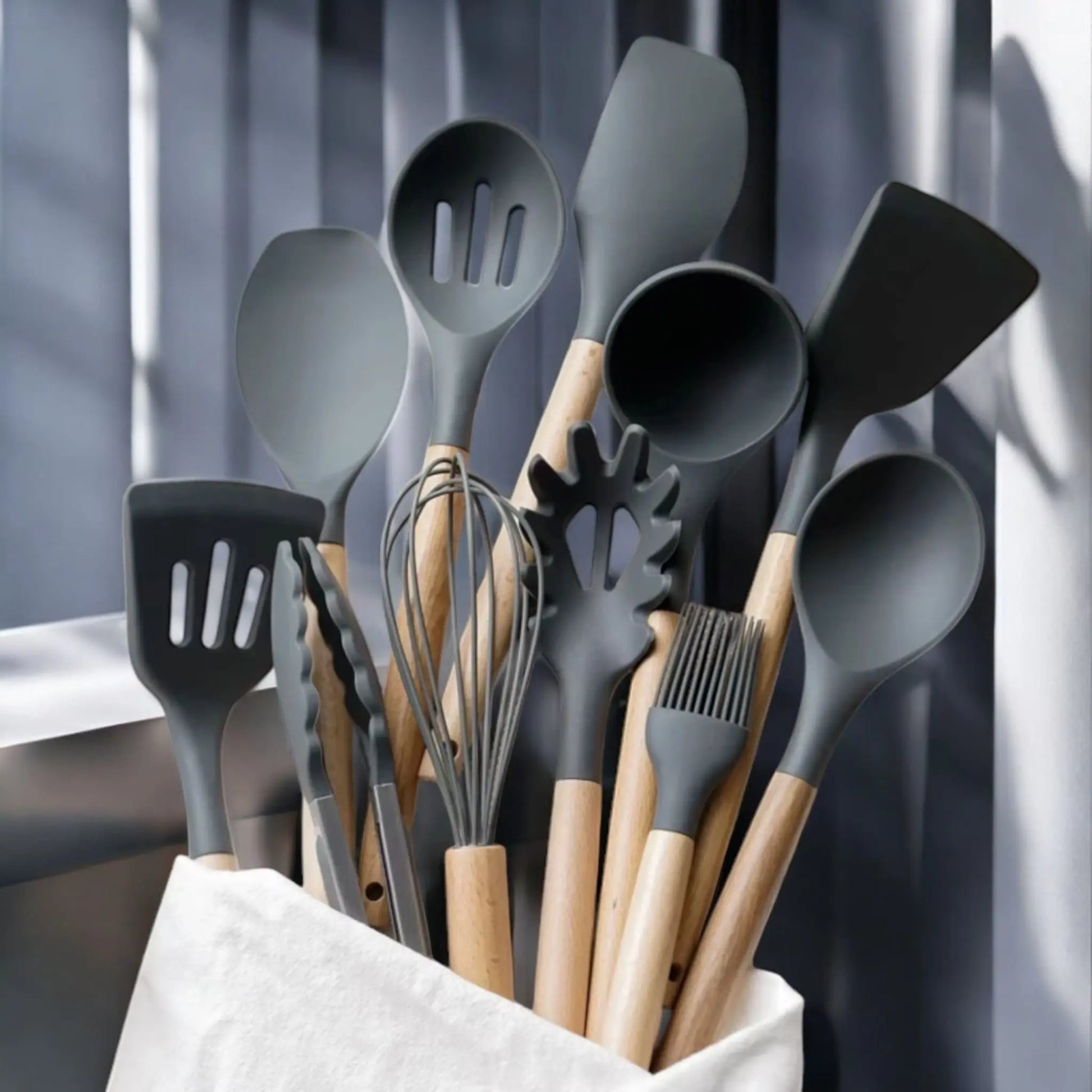 Silicone Cooking Utensils Set – 12PCS Heat-Resistant & Non-Stick Geniogoods