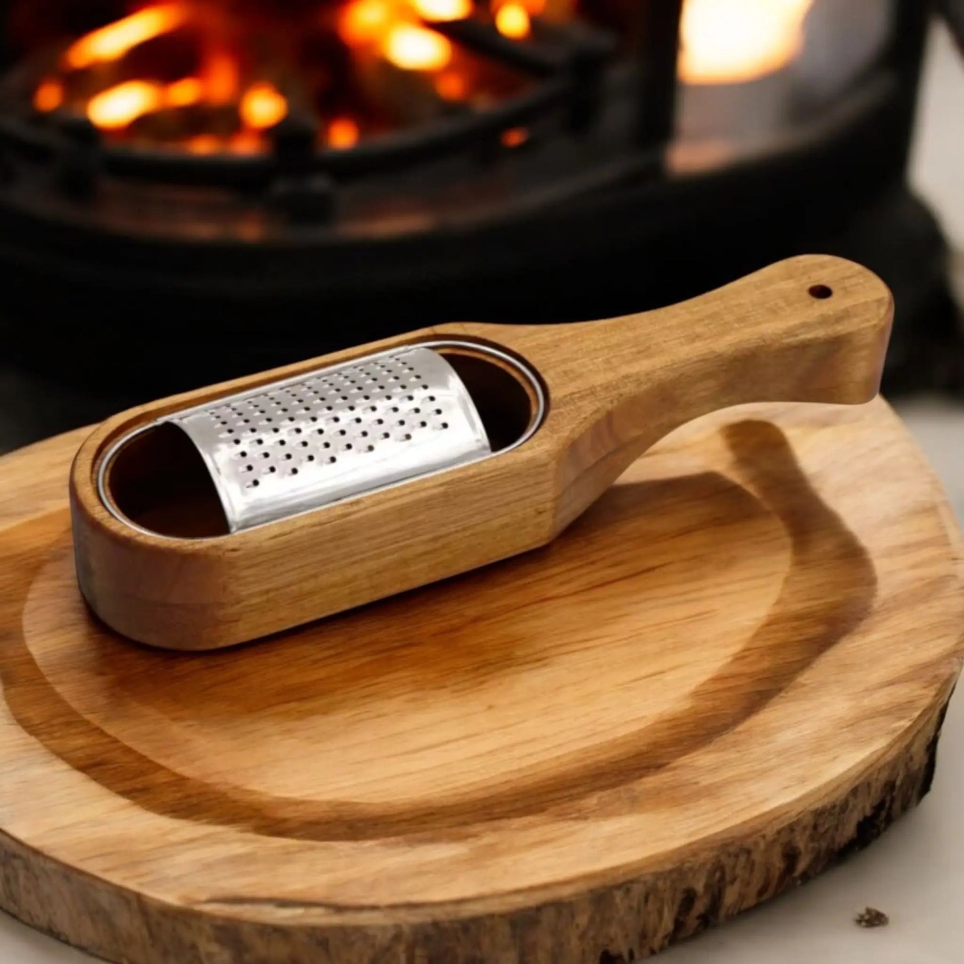 Stainless Steel Cheese Grater with Acacia Wood Collector – Durable & Stylish Geniogoods