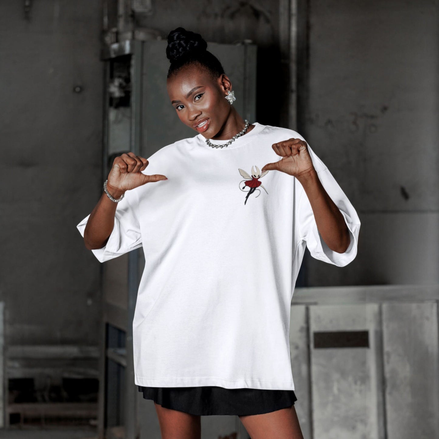 Hollow Knight Silksong Shirt Hornet Flame Tribute – fan-made gamer merch by GenioGoods