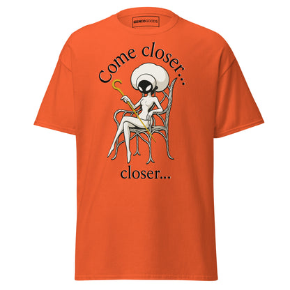 Come Closer T-Shirt – Dark Minimalist Fan Art Design – fan-made gamer merch by GenioGoods