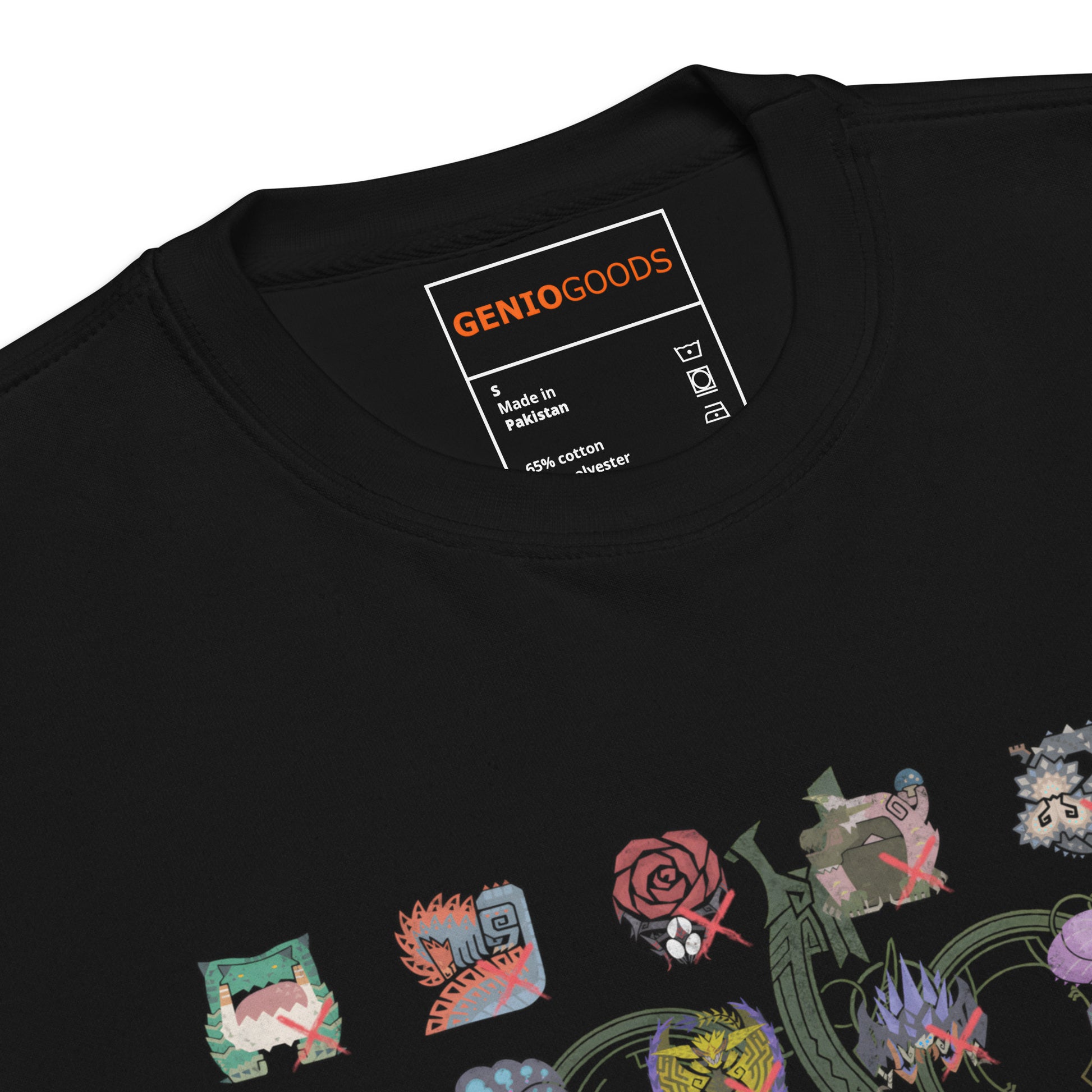 Monster Hunter Wilds Sweatshirt – Quest Complete Design – fan-made gamer merch by GenioGoods