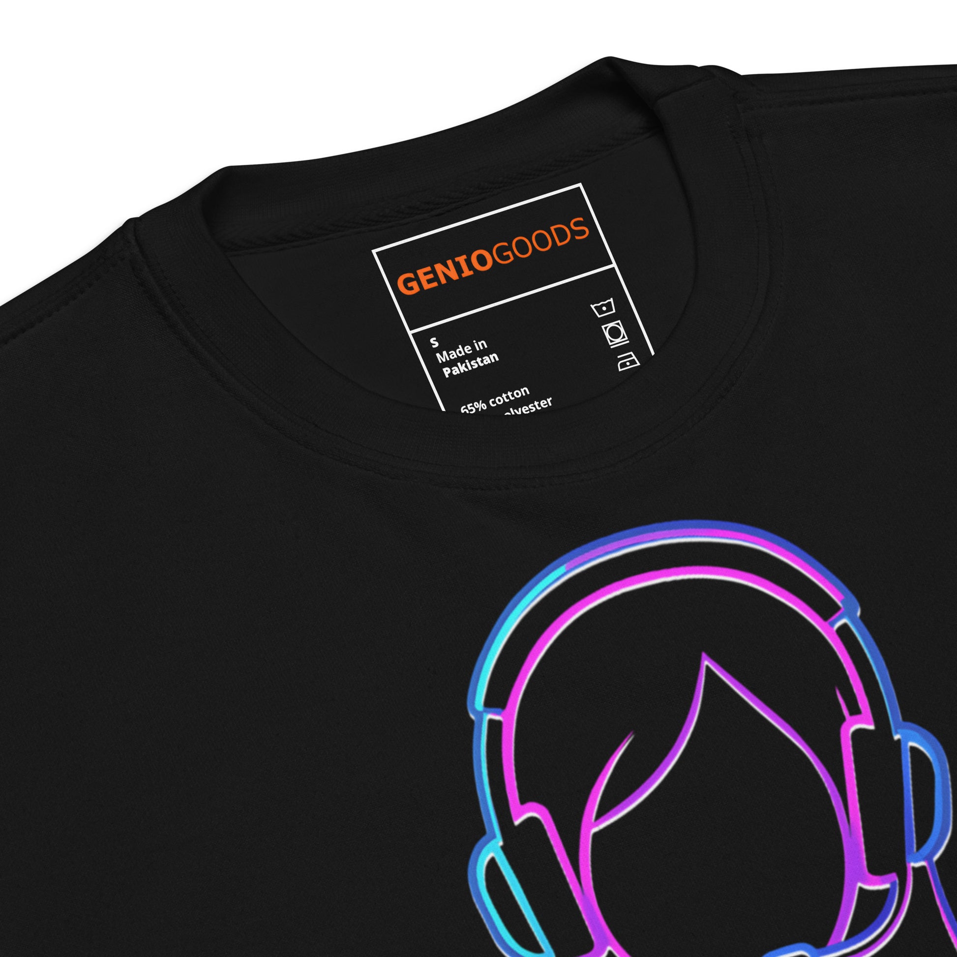 Gamer girl sweatshirt neon gaming aesthetic – original gamer merch by GenioGoods